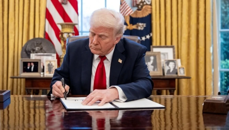 Трамп підписав указ про «озеро Америка»: яке рішення ухвалено