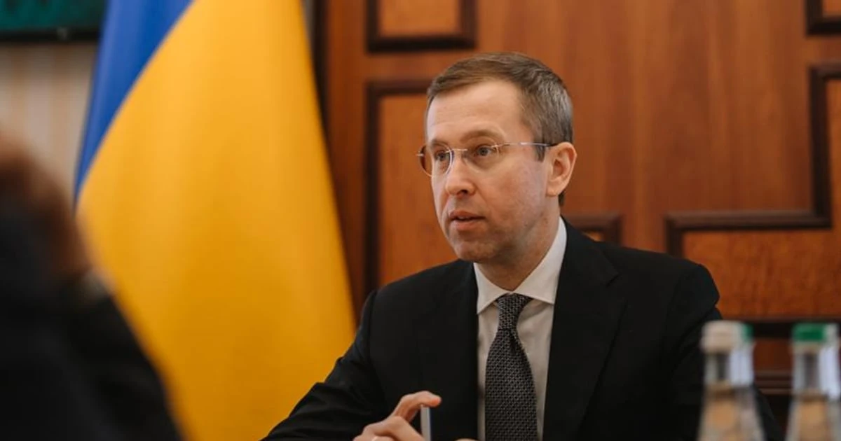 Підтверджена послідовність: доповіді силовиків, пожежа на складах і заява Корецького