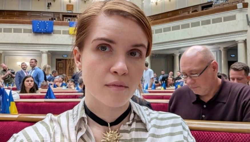 Безугла повернулась до фракції: які зміни у складі «Слуги народу» підтверджено