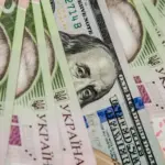 Курс валют НБУ: банкноти долара та євро
